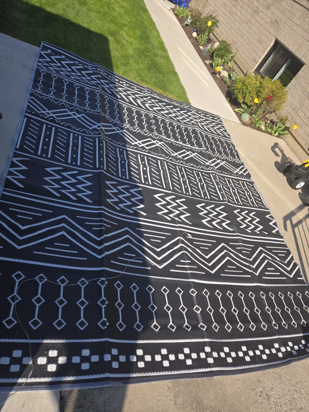 9x12 Outdoor Patio Mat with LED string lights - photo 2