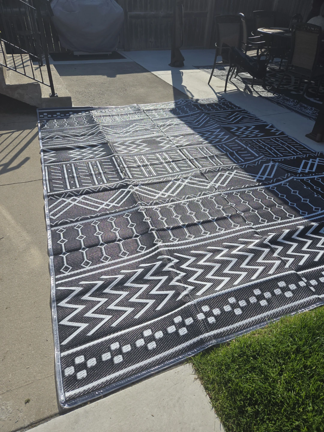 9x12 Outdoor Patio Mat with LED string lights - photo 3