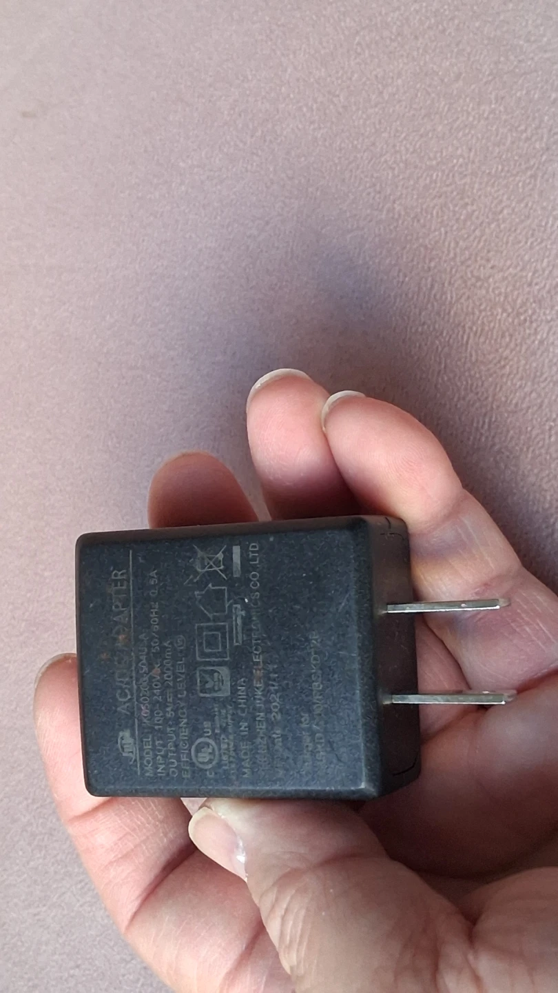 USB A power adaptor 5V 2A - photo 3