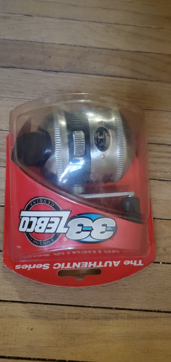 Zebco 33 Authentic Series Spincast Fishing Reel