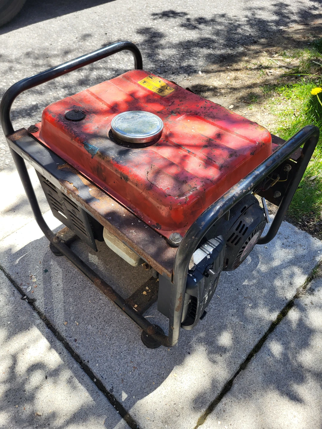 Running PowerG GT-1200C 1200W Petroleum Generator - photo 3