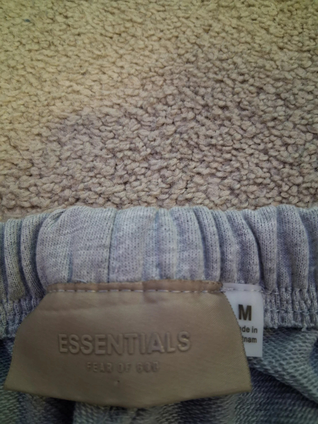 Fear of God Essentials Sweat Shorts Medium - photo 2