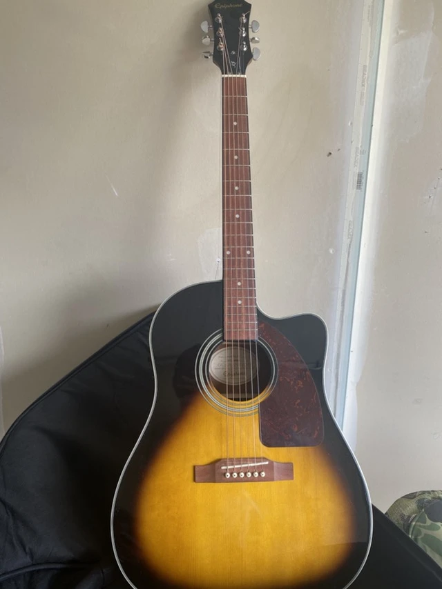 Epiphone AJ-210CE VS Acoustic Guitar