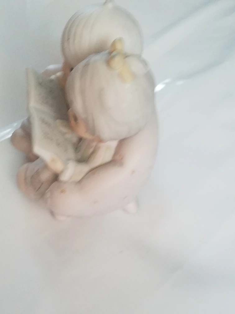 Precious Moments "Reading Together" Figurine 106763 - photo 2