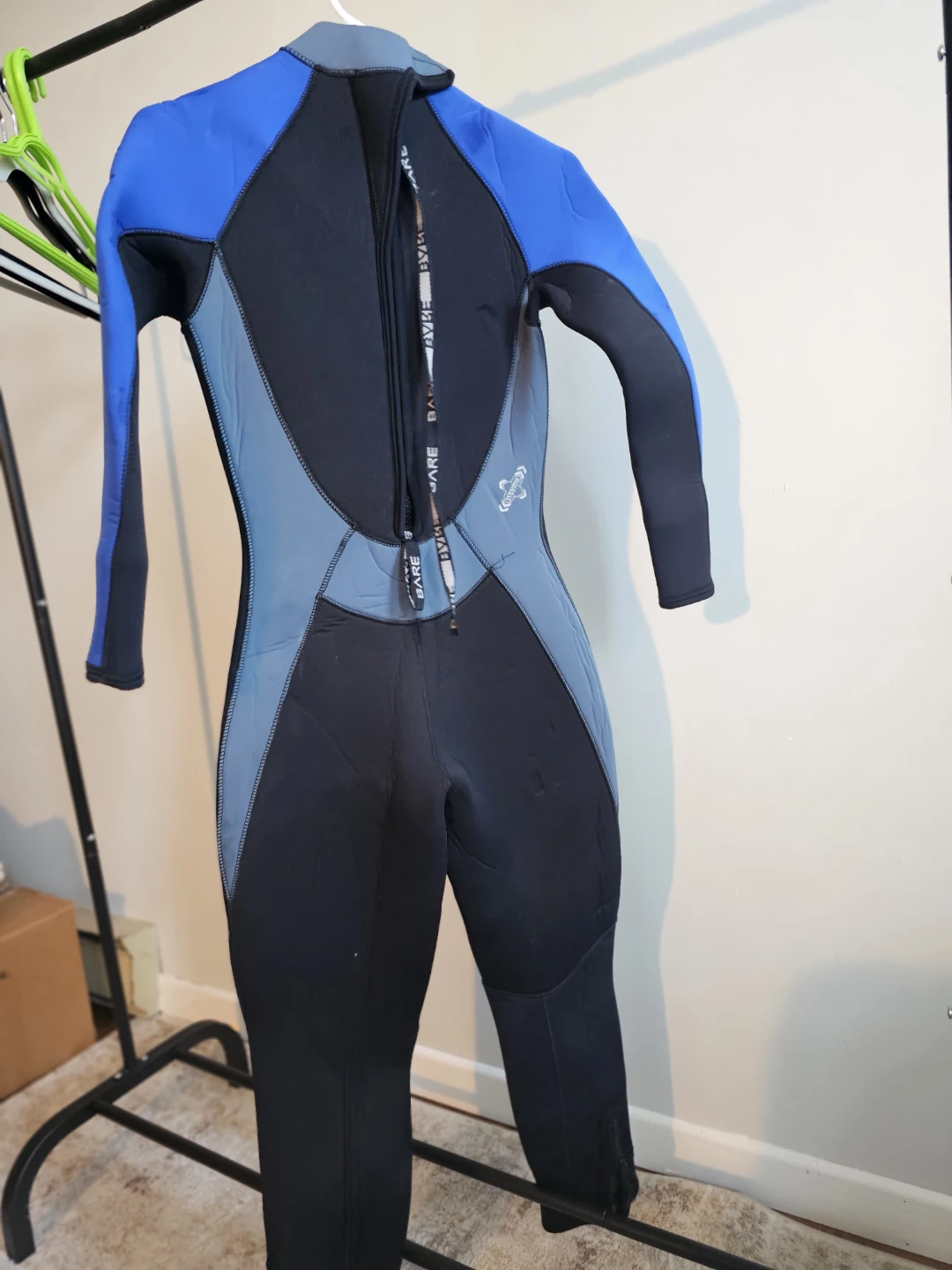 BARE Velocity 7/6mm Wetsuit Size 8 - photo 2