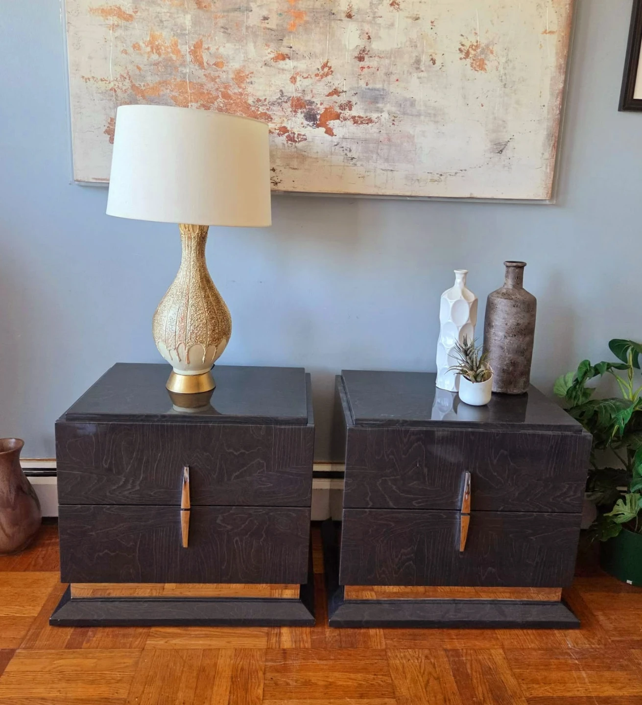 Pair Of Brand New Grey Walnut Lacquered Nightstands - photo 4