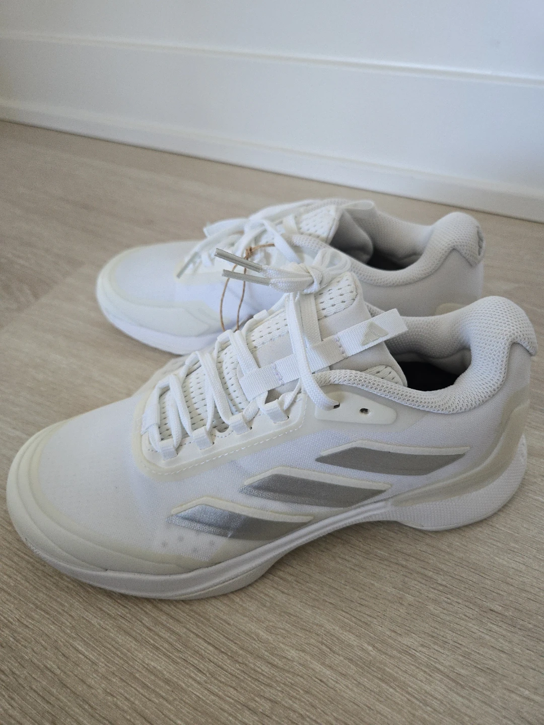 Adidas Avacourt 2 Tennis Shoes - White/Silver - Size 6 US - photo 2