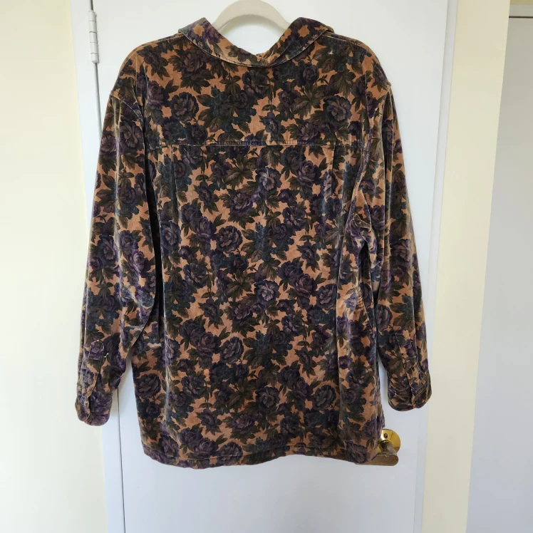 Vintage Jones New York Fall Floral Velvet Button Up Shacket - photo 5