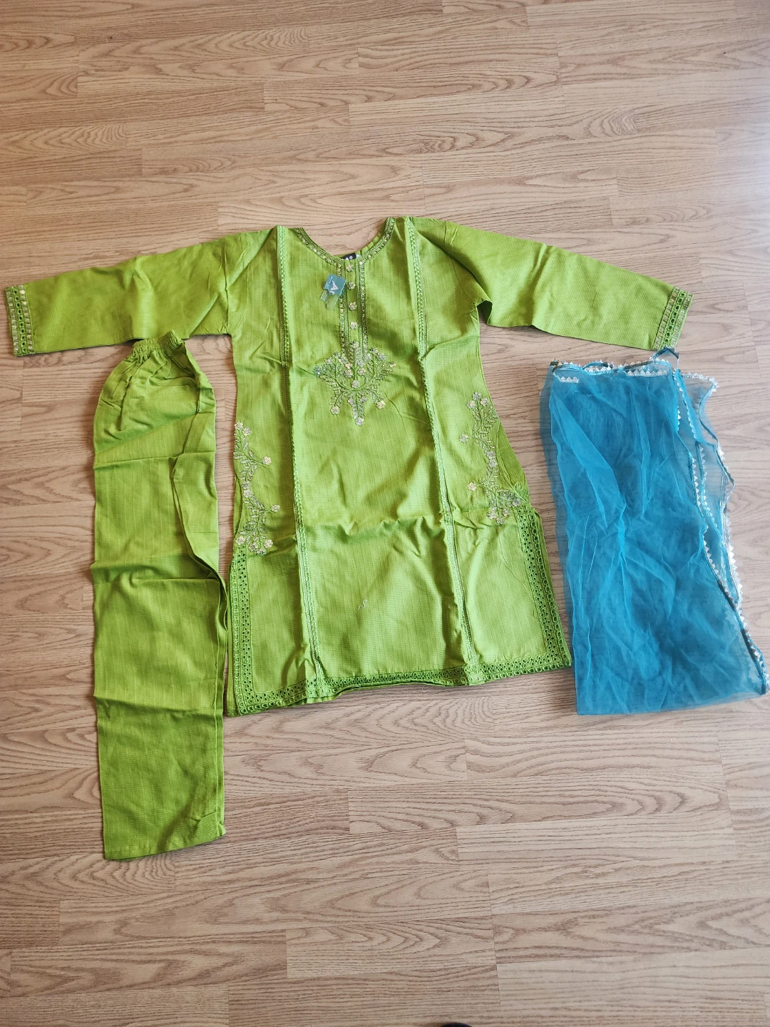 Green Embroidered 3-Piece Shalwar Kameez Set