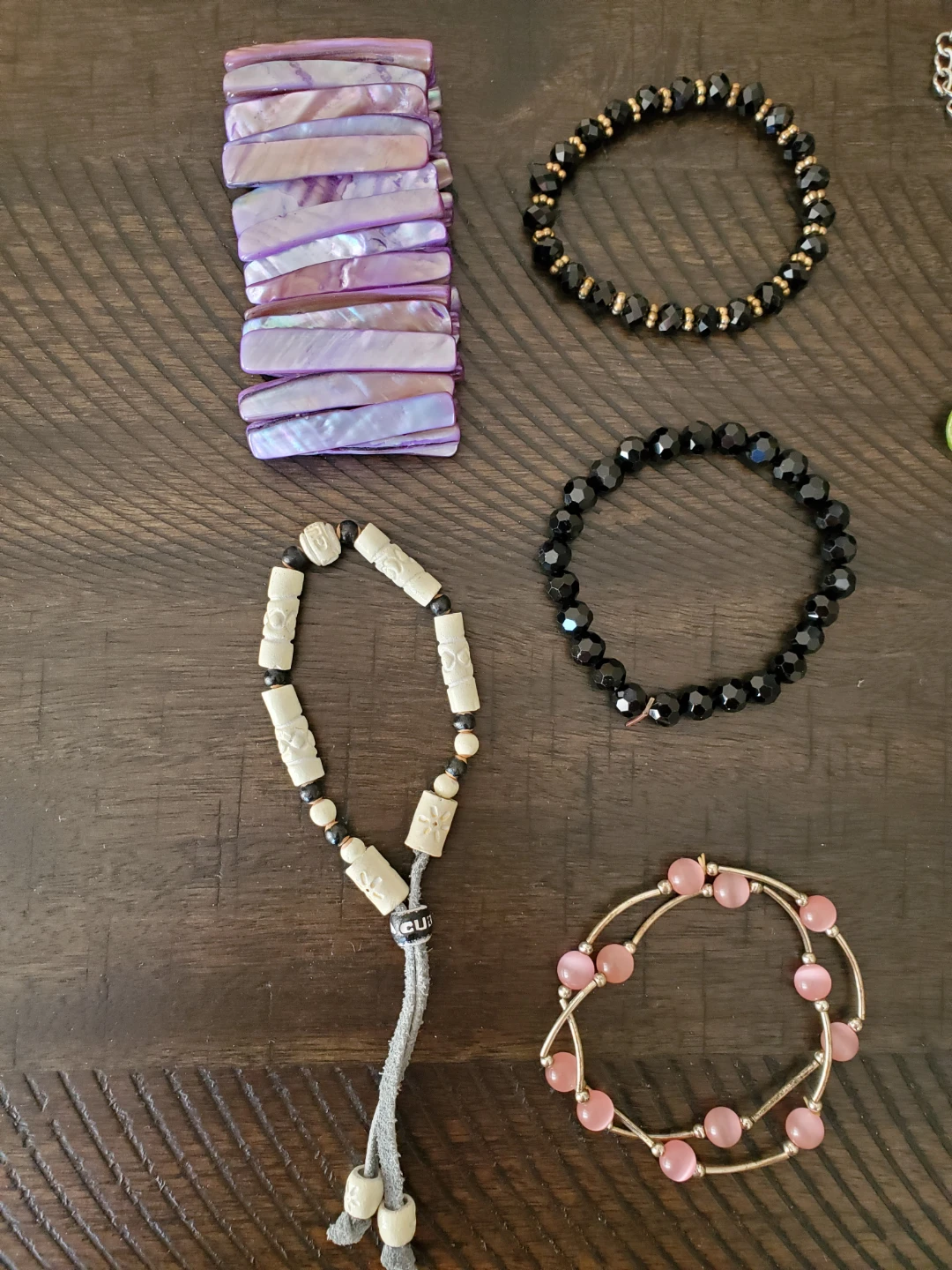Fun Jewelry Lot - Bracelets, Necklaces, Earrings, Pendants - photo 2