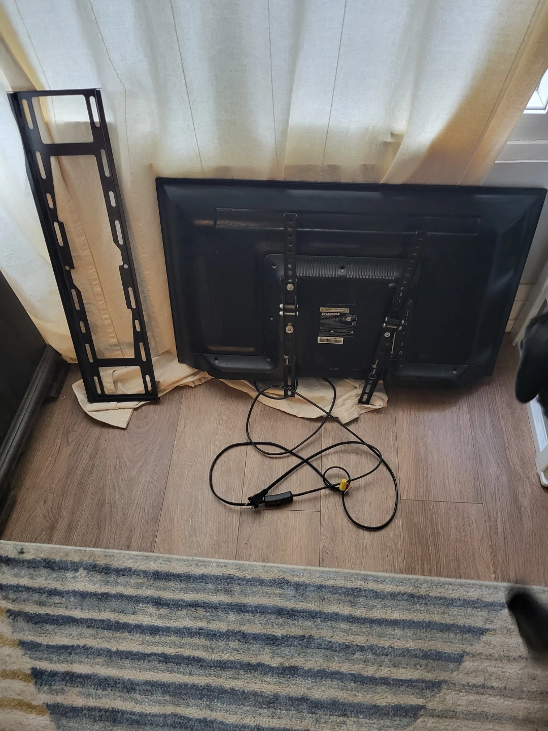 Sylvania TV - photo 2
