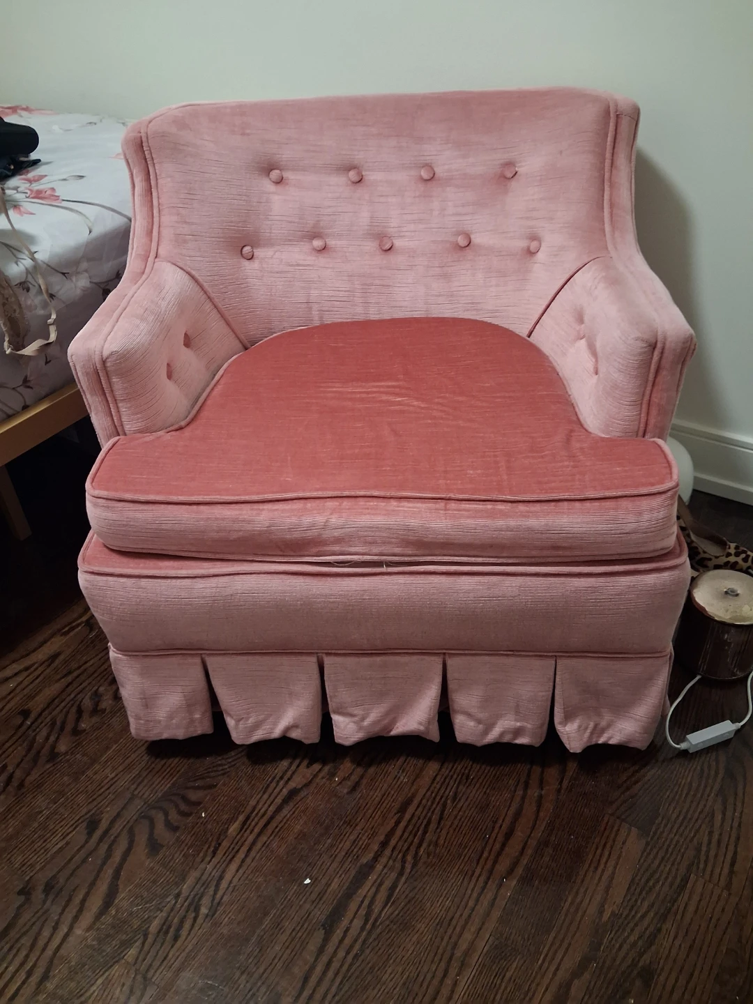 Pink Velvet Accent Chair - photo 2