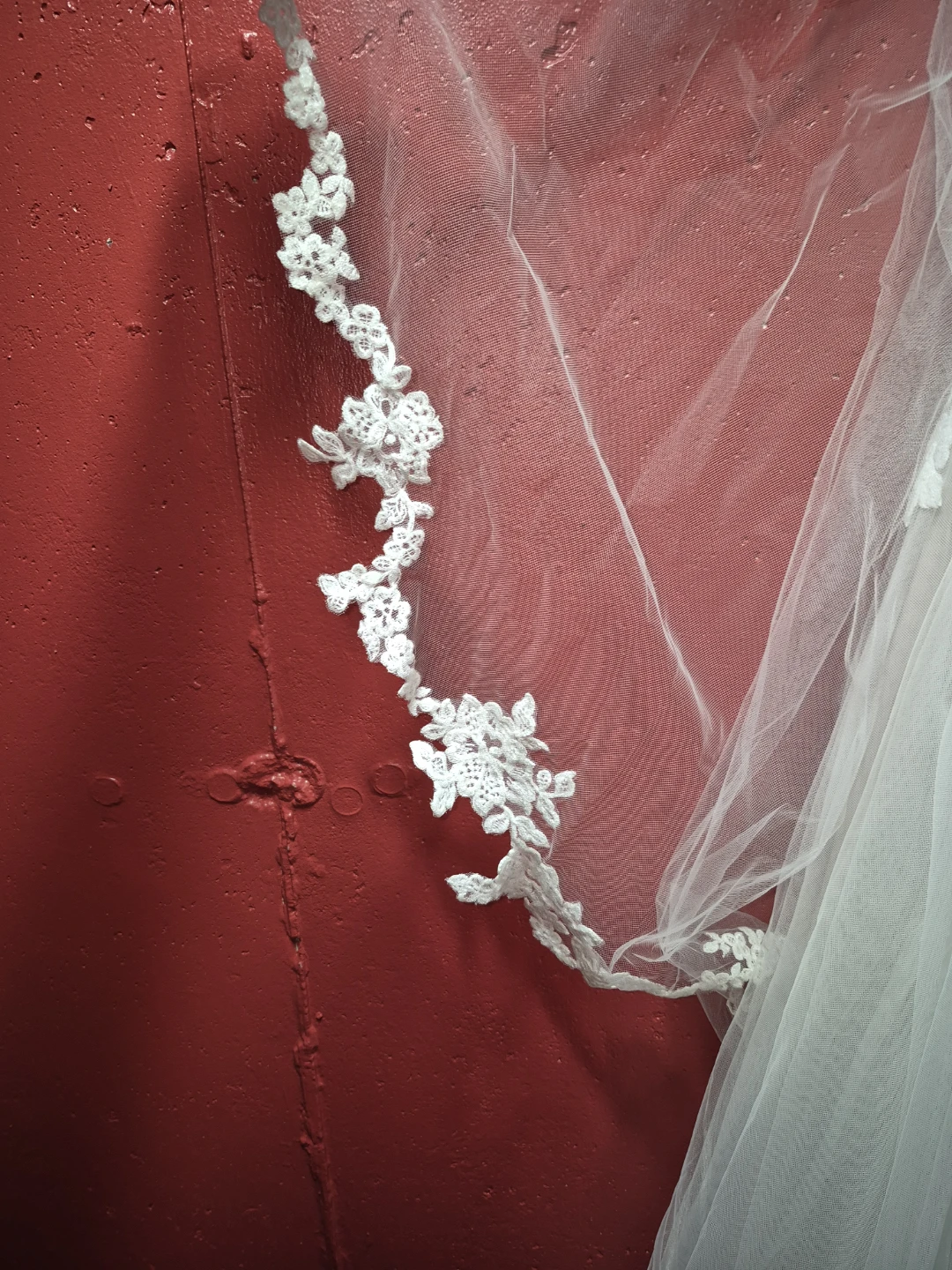White Wedding Dress with Veil - photo 4