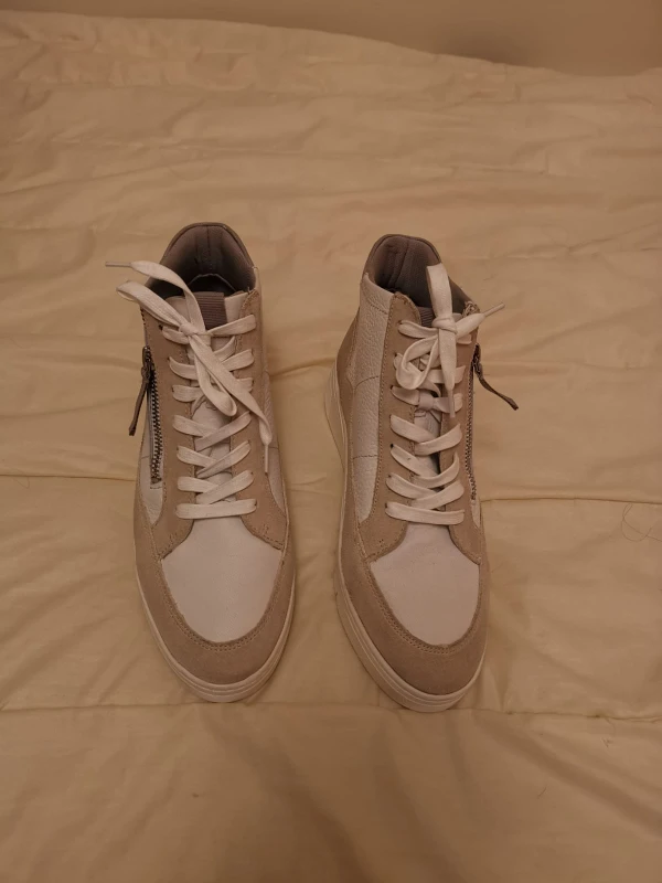 brand new Naturalizer High-Top Sneakers Size 8 - photo 4