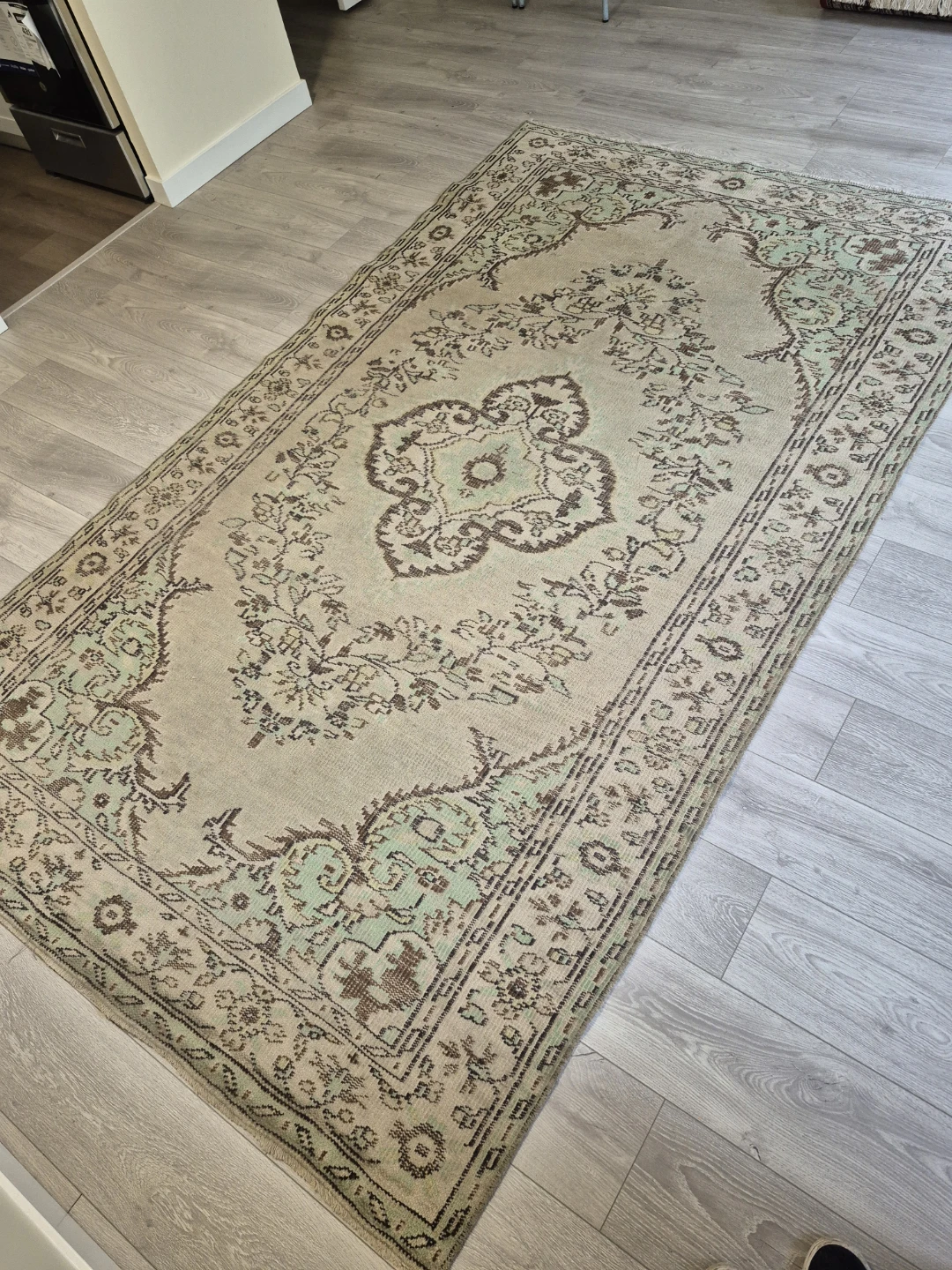 Vintage Handmade Turkish Area Rug - photo 3