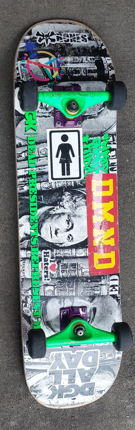 DMND Skateboard