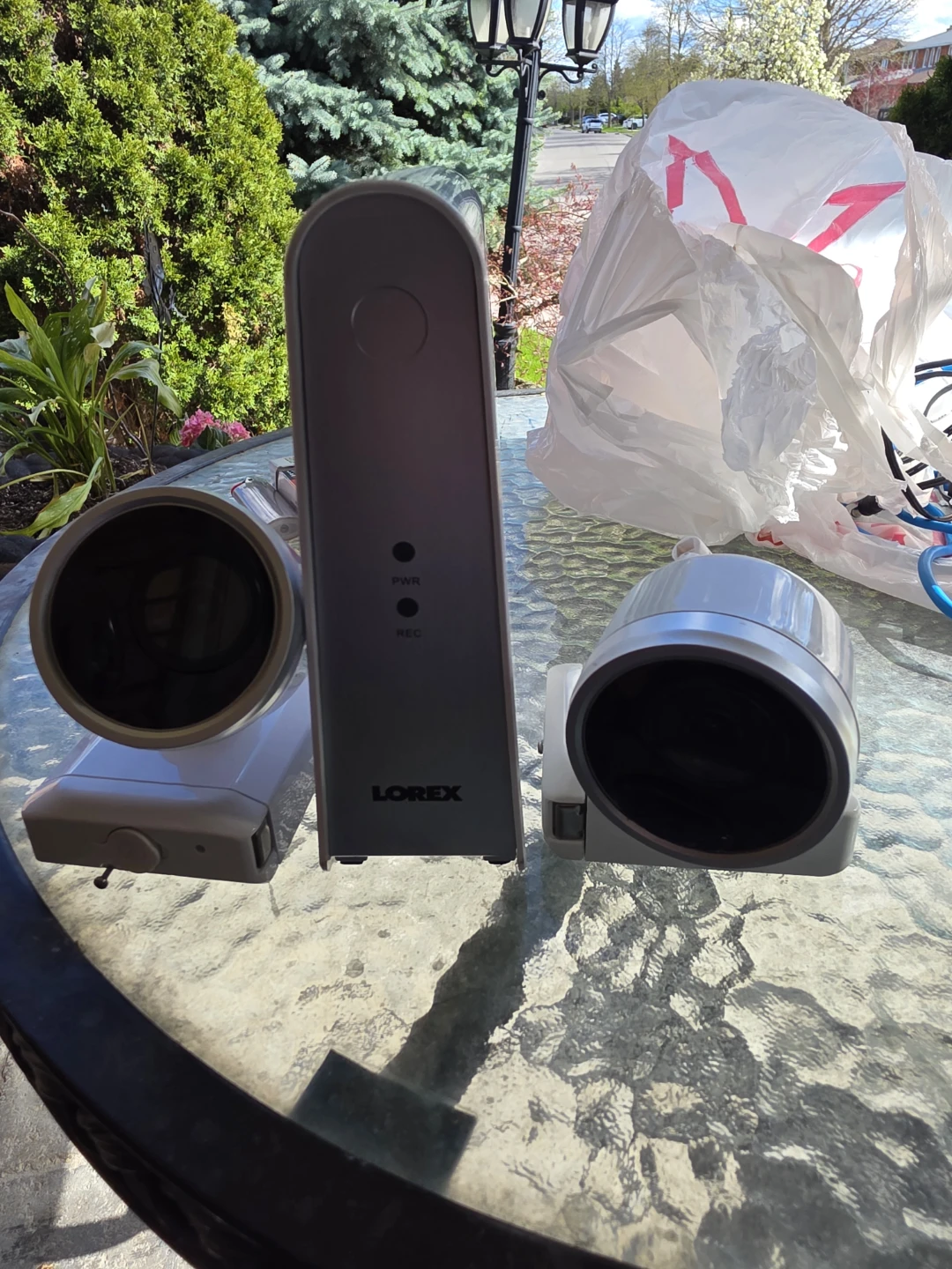 Lorex LHWT1006-D 1080p Recorder 6 Channel with 32GB & 2-Cameras