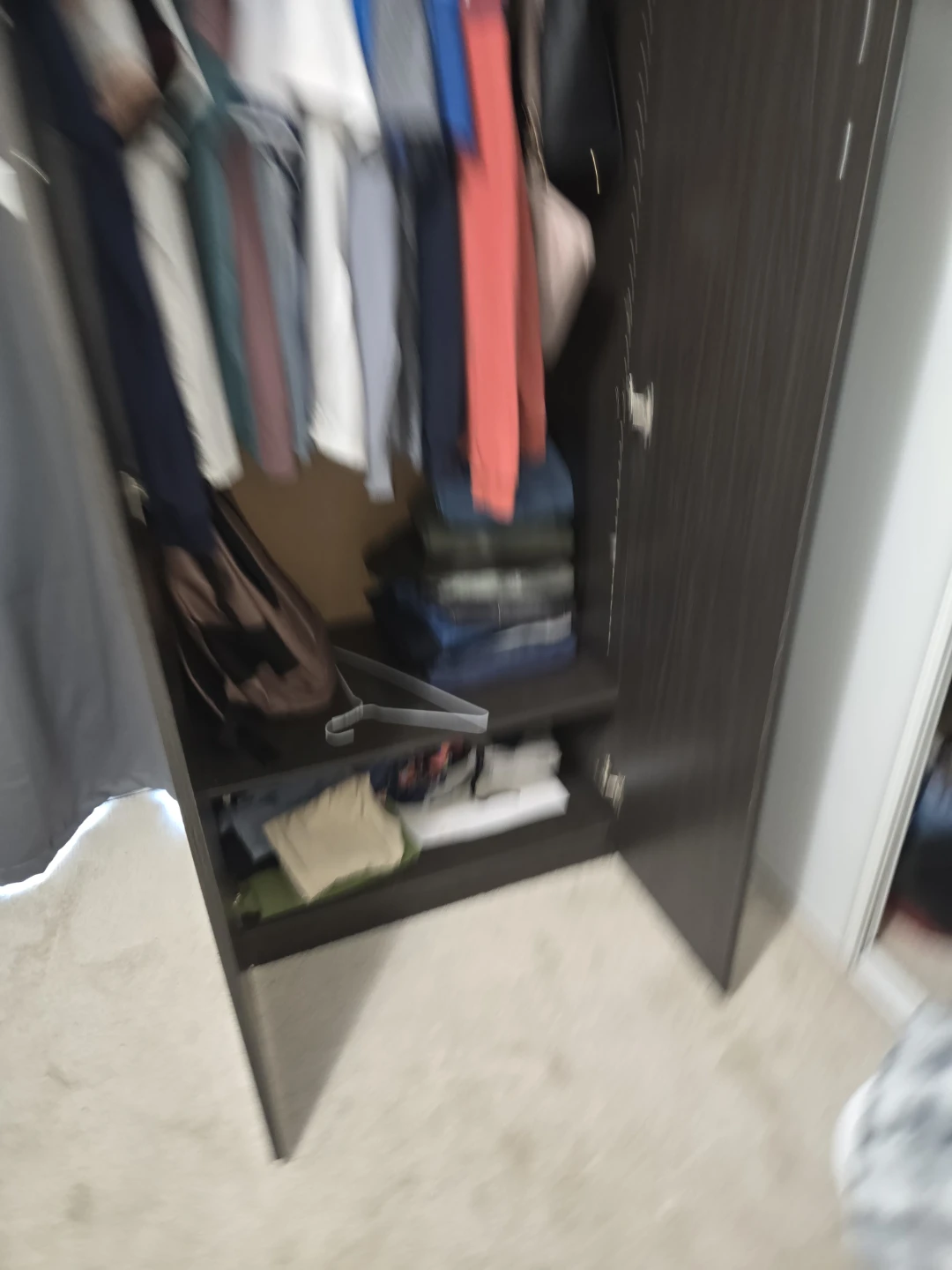 Almera, wardrobe