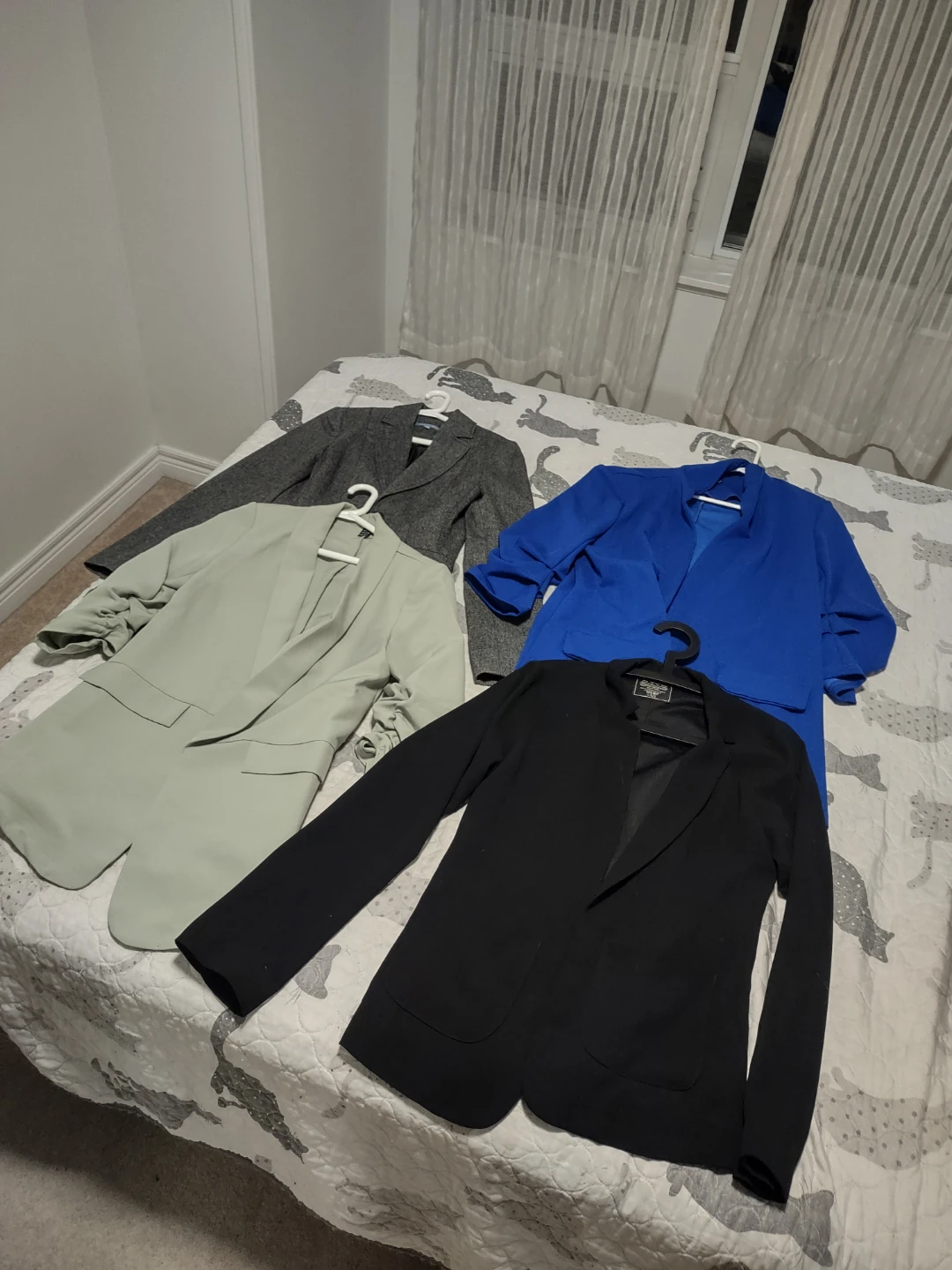 Bag of women's clothes size small - photo 2