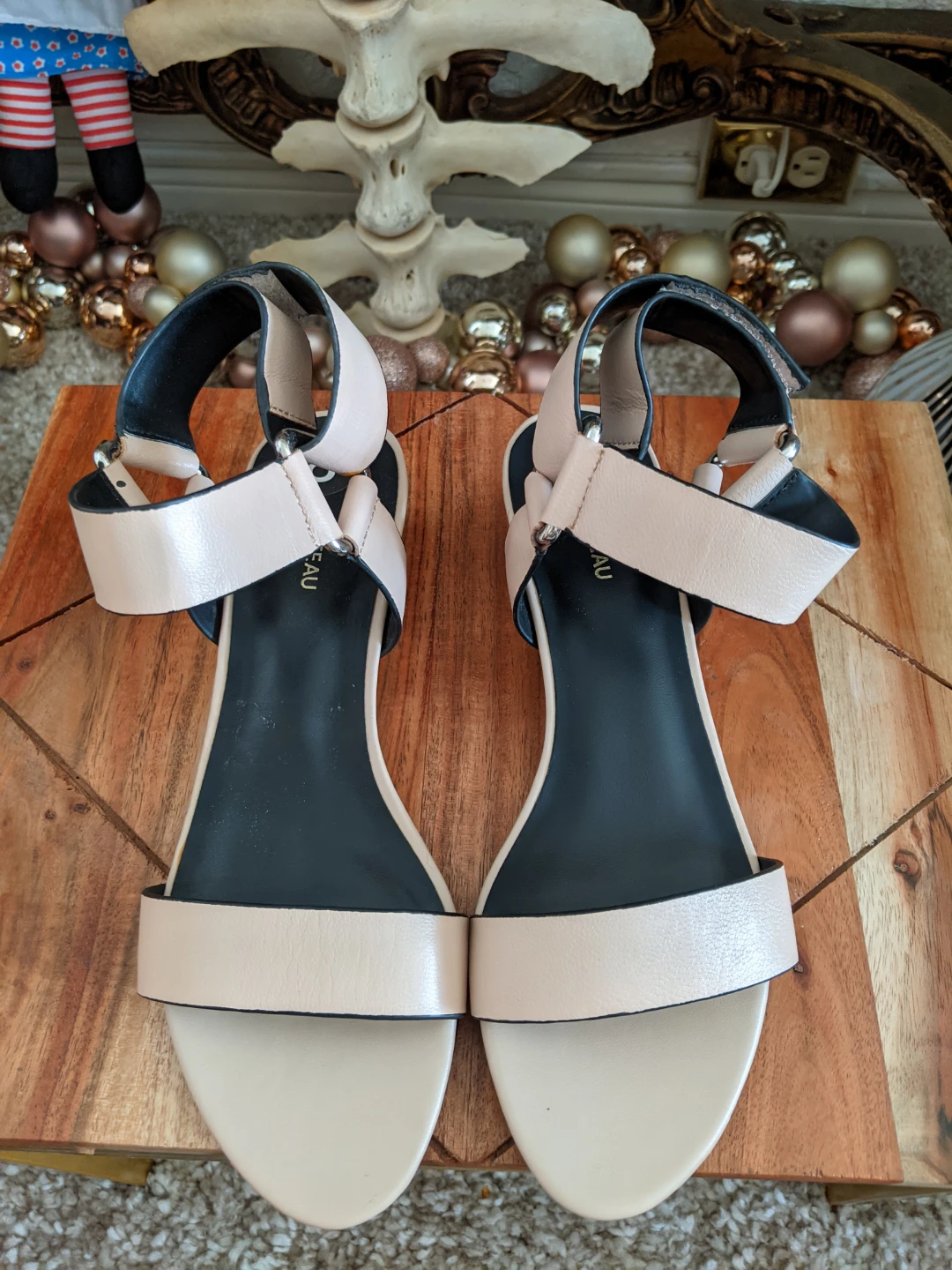 Le Château Nude  Wedge Sandals Size 8 - photo 2