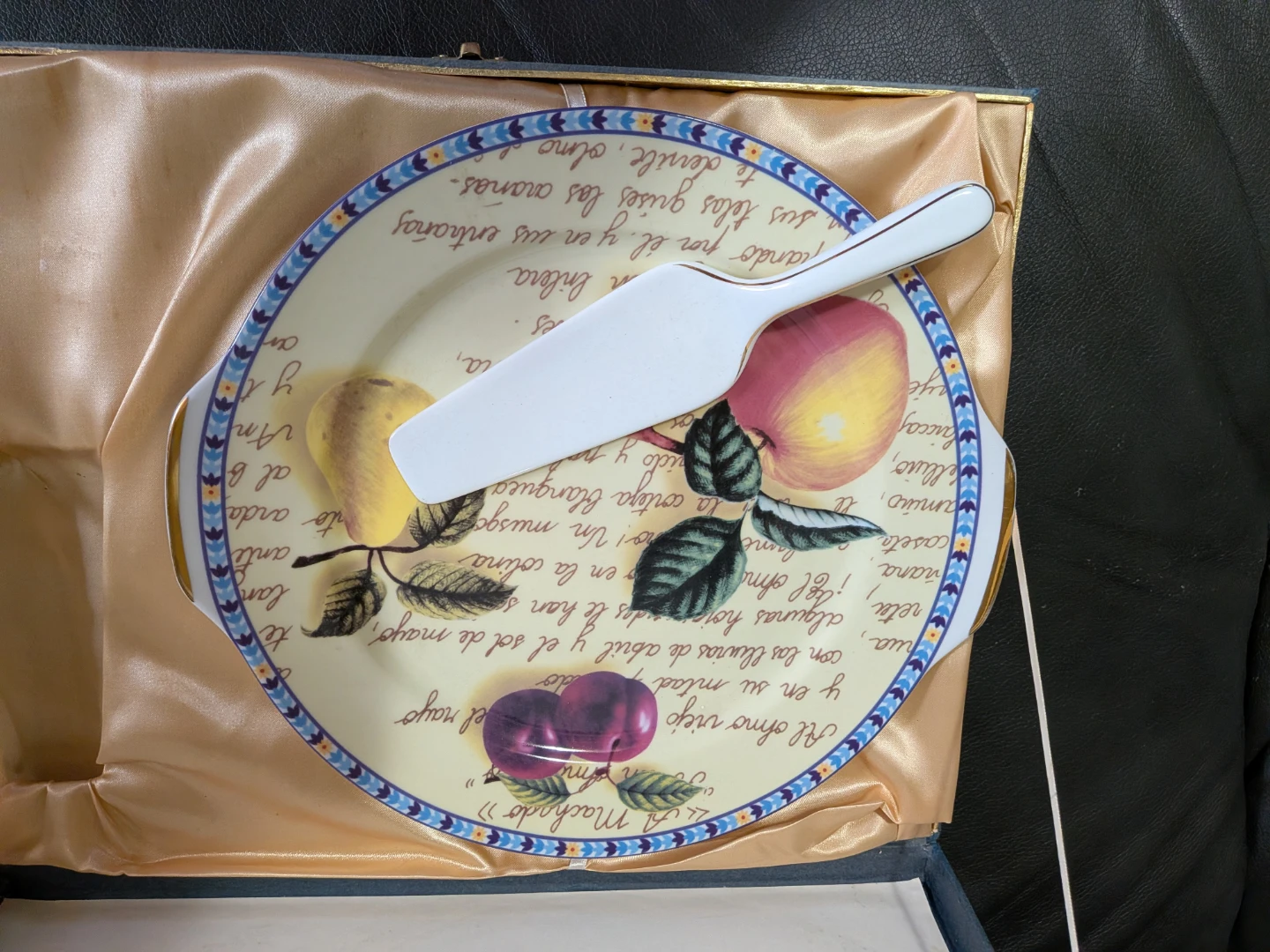 Casa Elite Fruit Design Cake Plate with Server