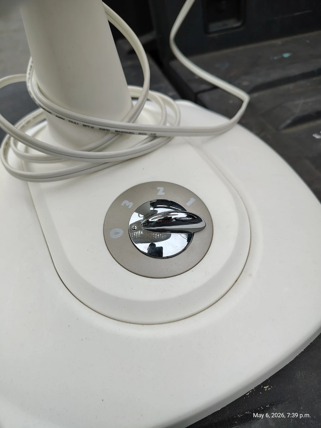 Lasko Modern 16 Inch Table Fan with Oscillating - photo 2