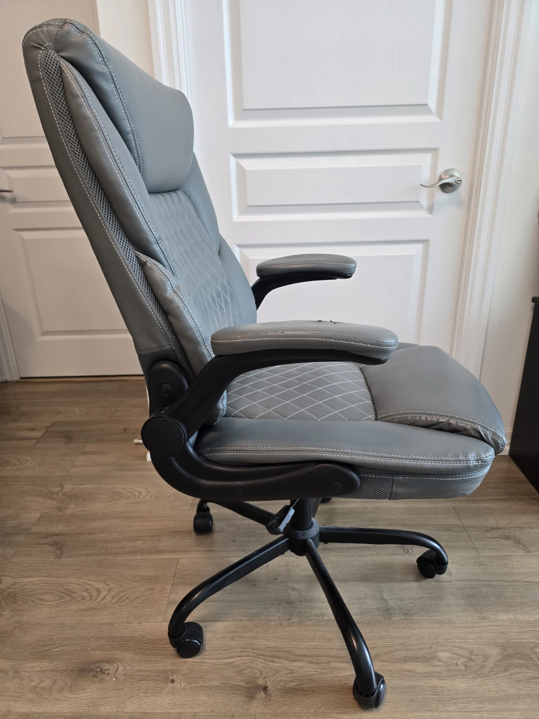Ergonomic Office Chair with Lumbar support, Flip-up arms