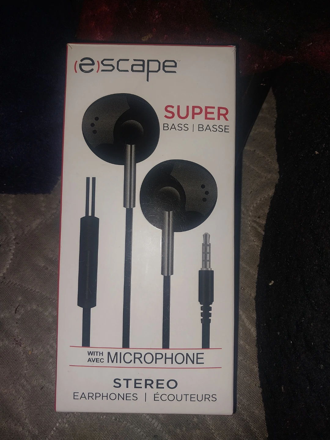 Escape Super Bass Stereo Earphones with Microphone