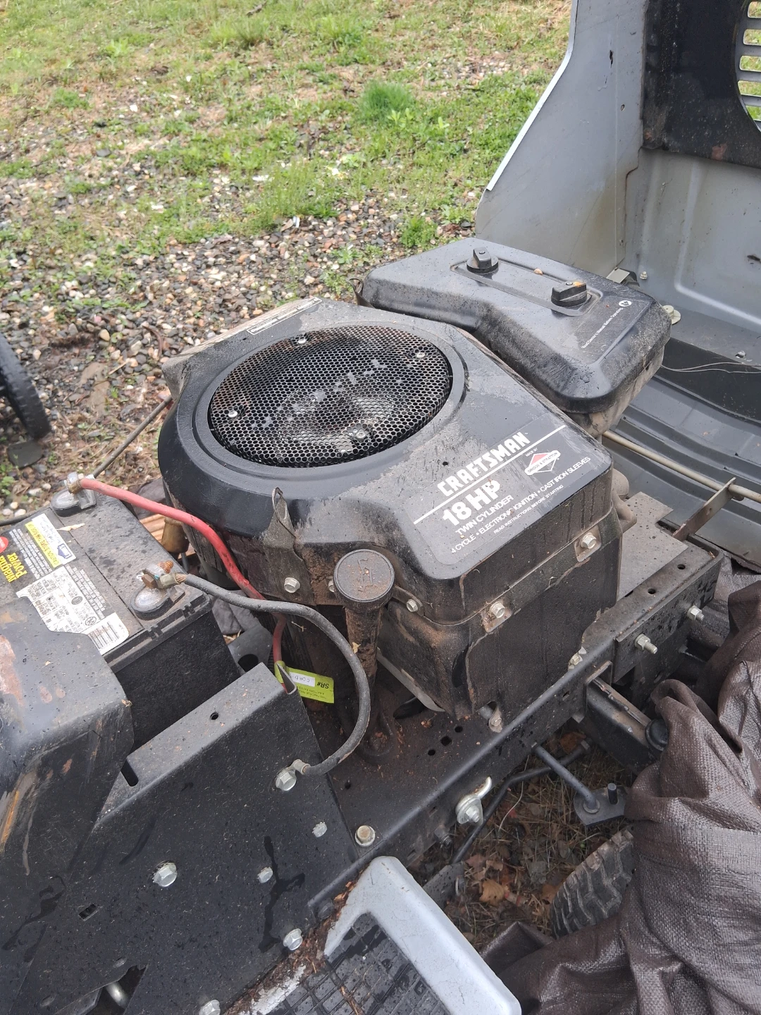 Craftsman ride on tractor LT4000 18 hp engine - photo 3