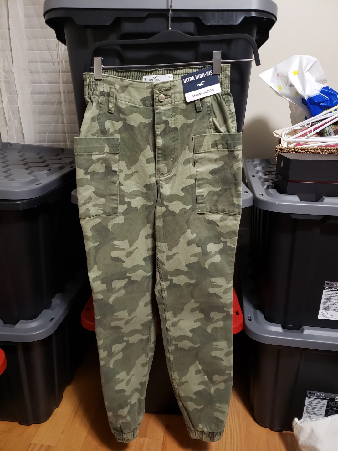 Hollister Camo Skinny Jogger Pants - Size 14
