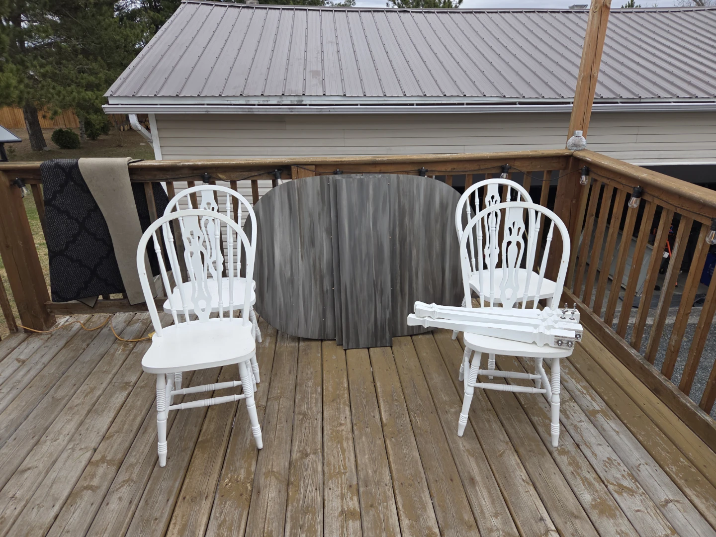 Dinning Table 4 chairs +2 inserts