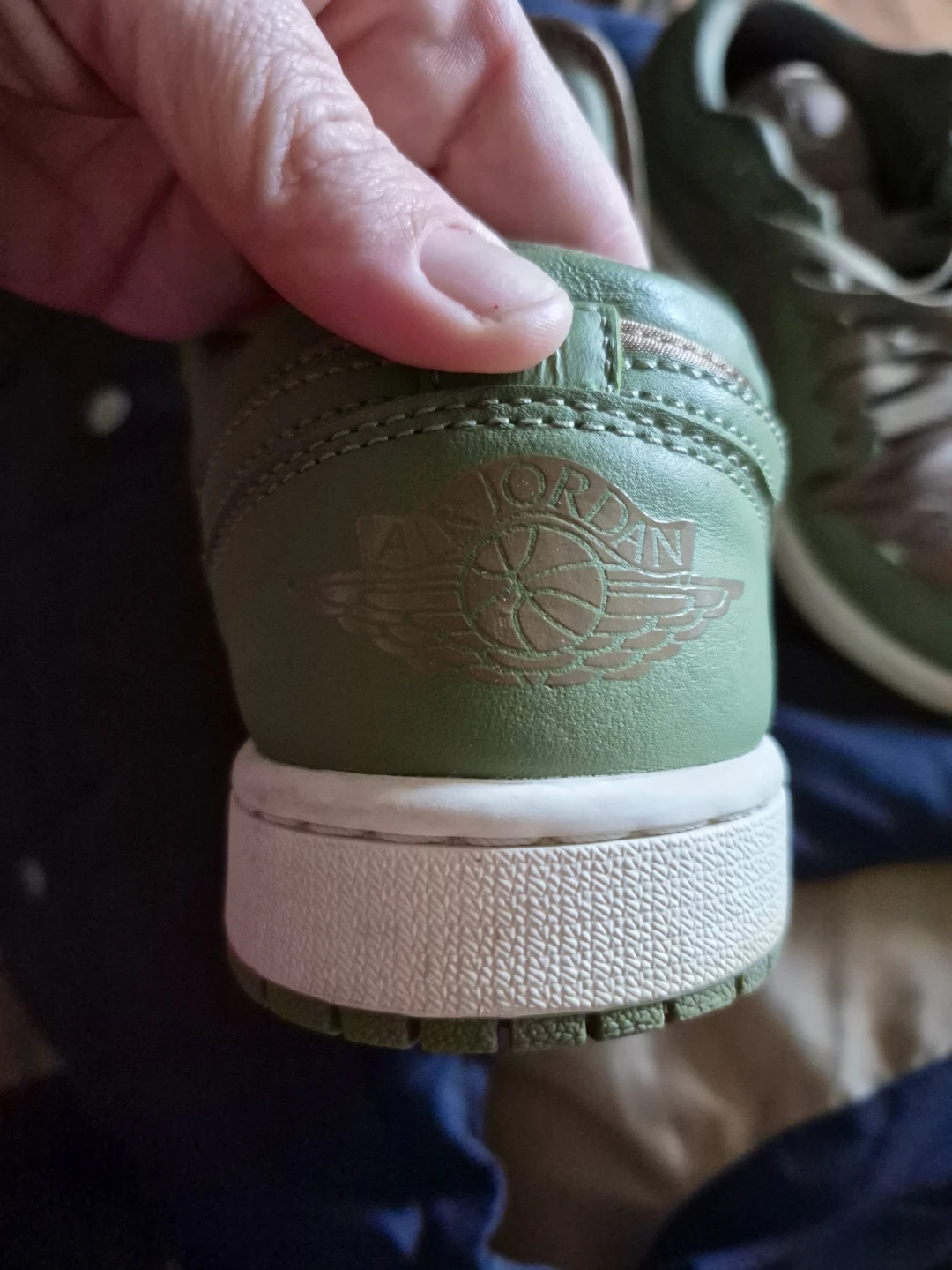 Jordan 1 Mid SE 'Light Olive' US 7.5 - photo 3