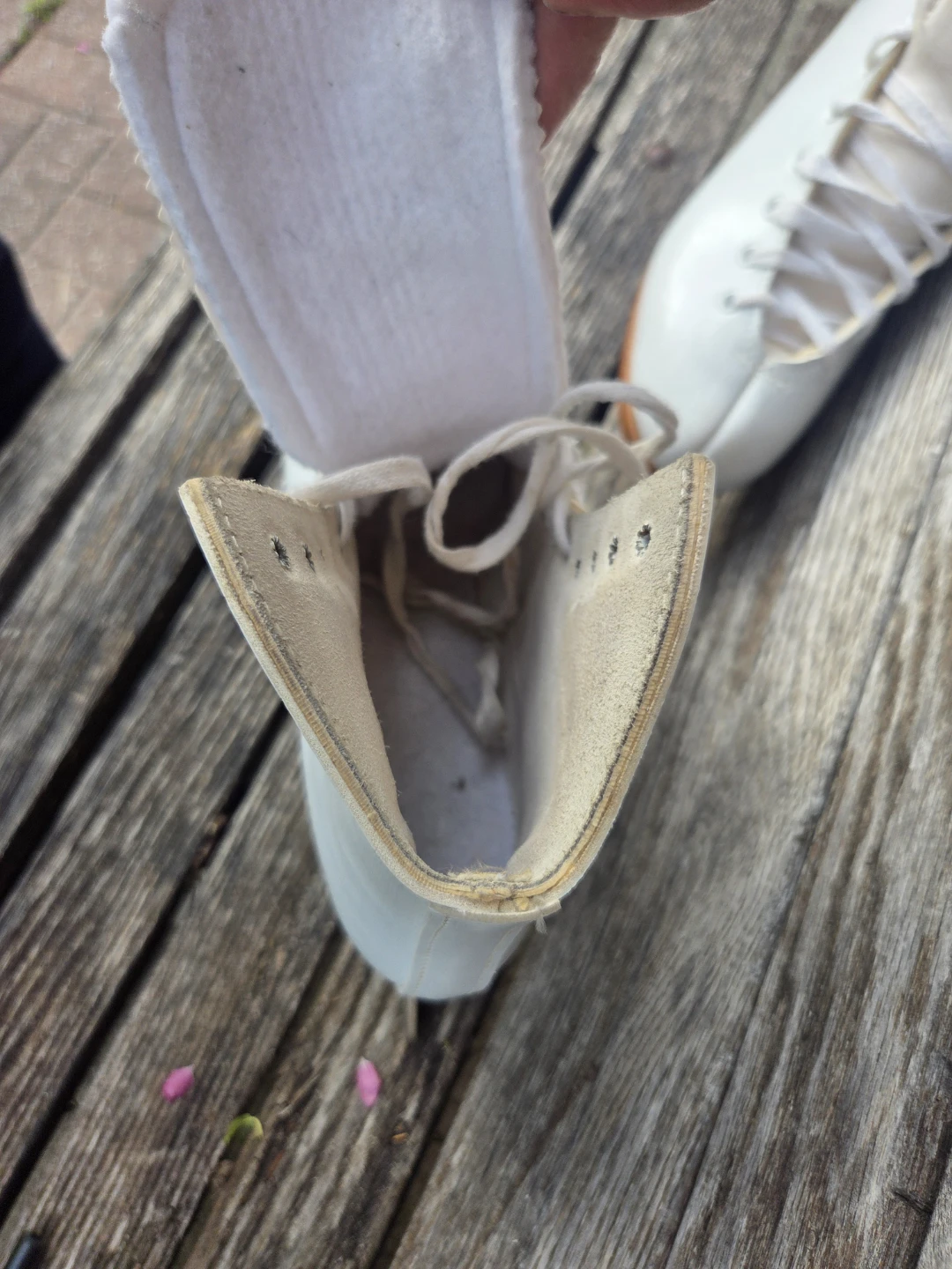 Dominion Canada White Figure Skates size 8 - photo 2