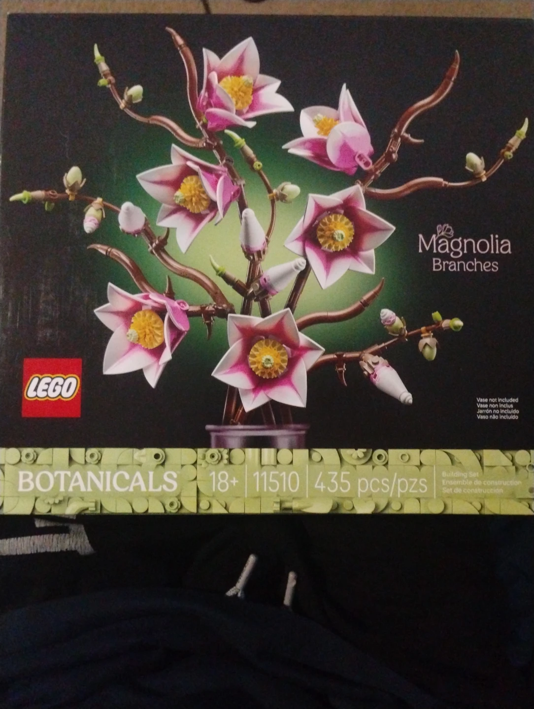 LEGO Botanical Collection Magnolia Branches (18+)