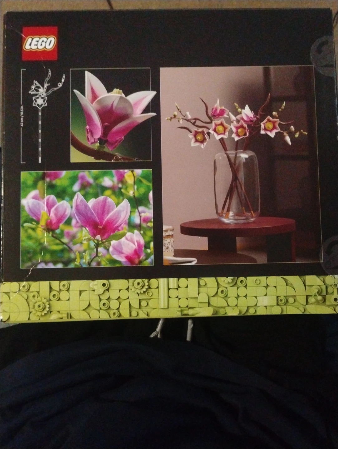 LEGO Botanical Collection Magnolia Branches (18+) - photo 2