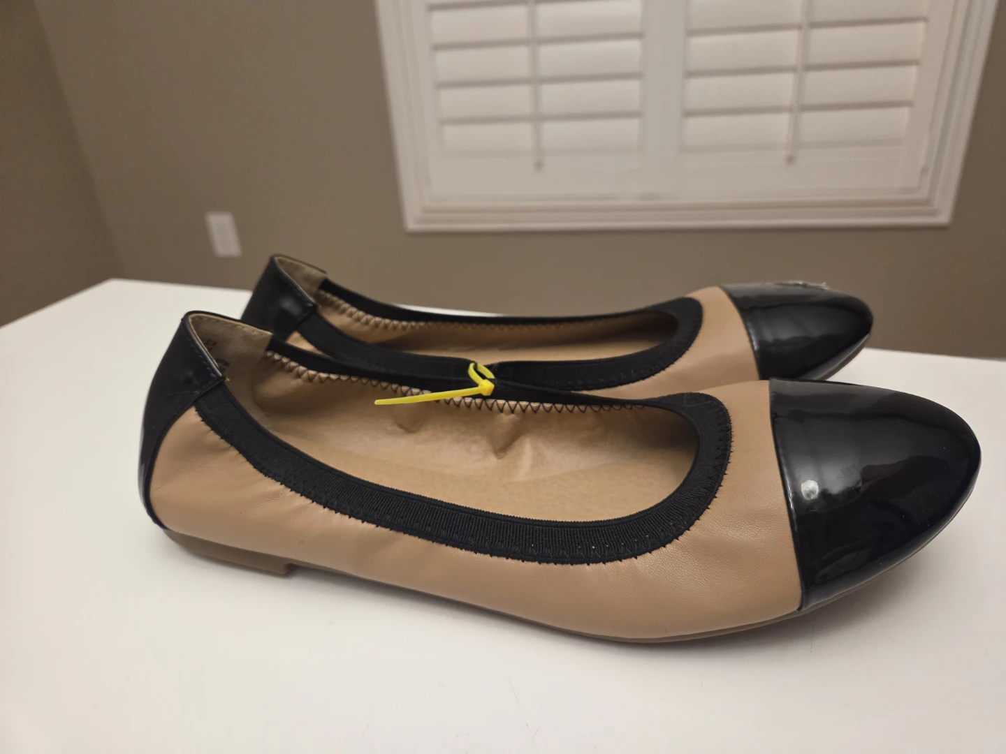 Betsey Johnson Ballet Flats - Tan/Black - photo 4