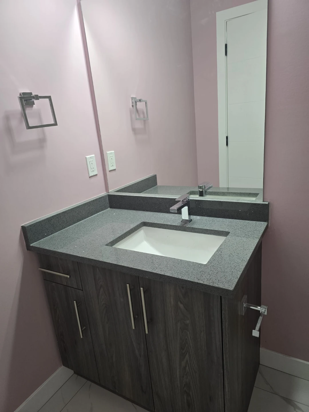 Basement for Rent - photo 3
