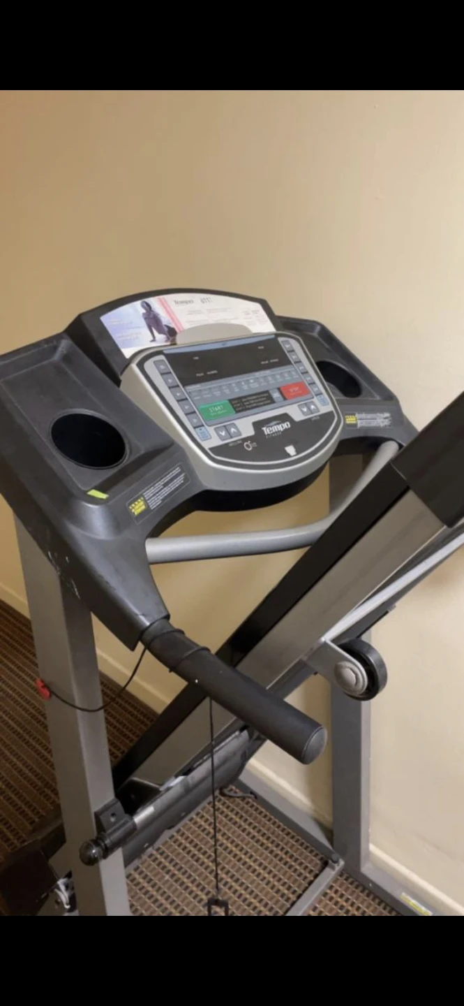 Tempo Fitness Treadmill folable - photo 2
