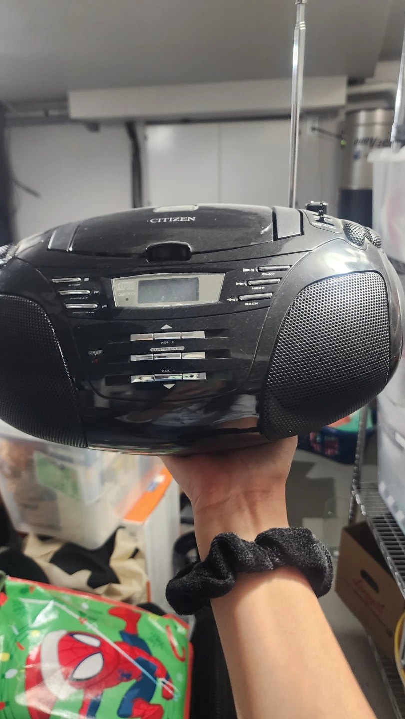 Citizen Boombox CD Player Radio