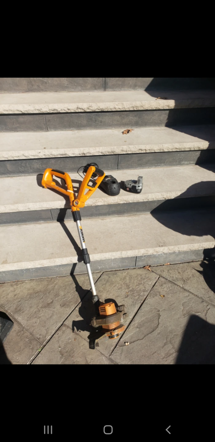 WORX Electric String Trimmer