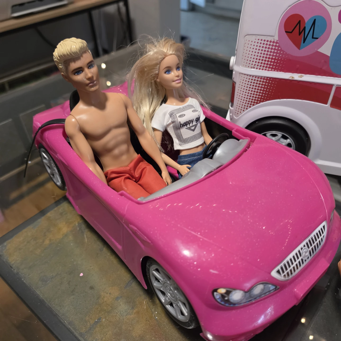 Barbie Airplane, Ambulance and Car Playset with Dolls - photo 4