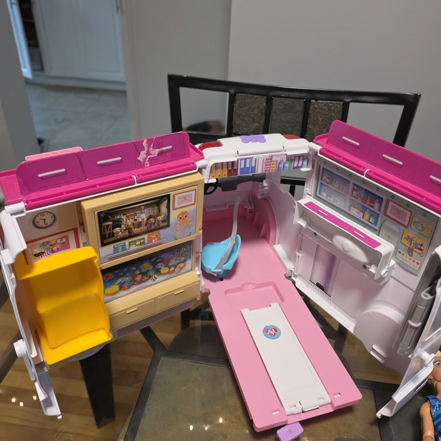 Barbie Airplane, Ambulance and Car Playset with Dolls - photo 5