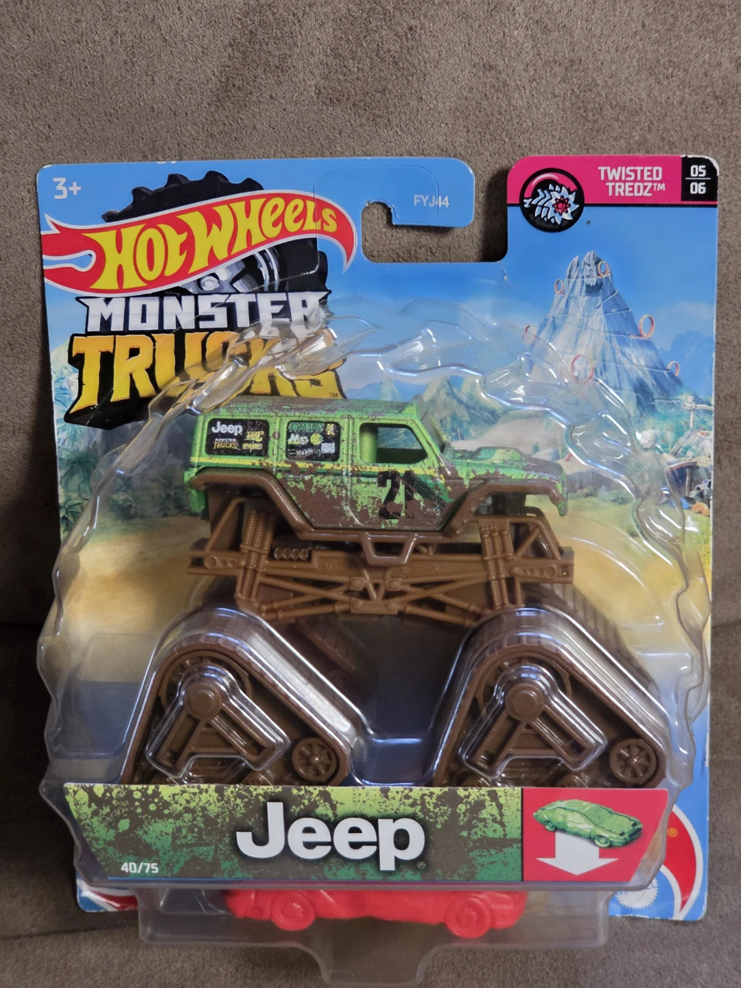 2021 Hot Wheels Monster Trucks Twisted Tredz '18 Jeep Wrangler