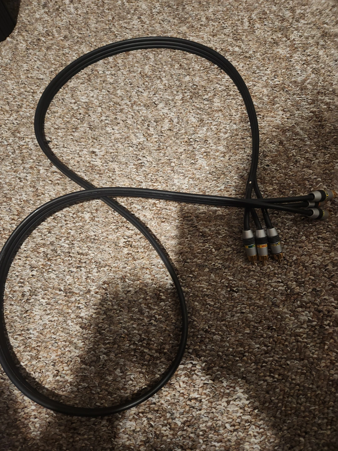 Component Video Cable - photo 2