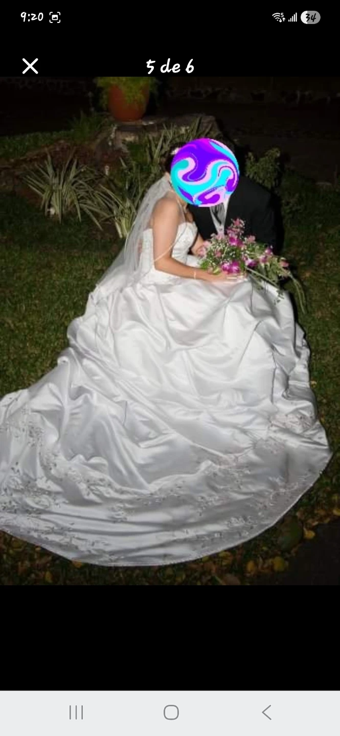 White Wedding Dress with Veil - photo 5