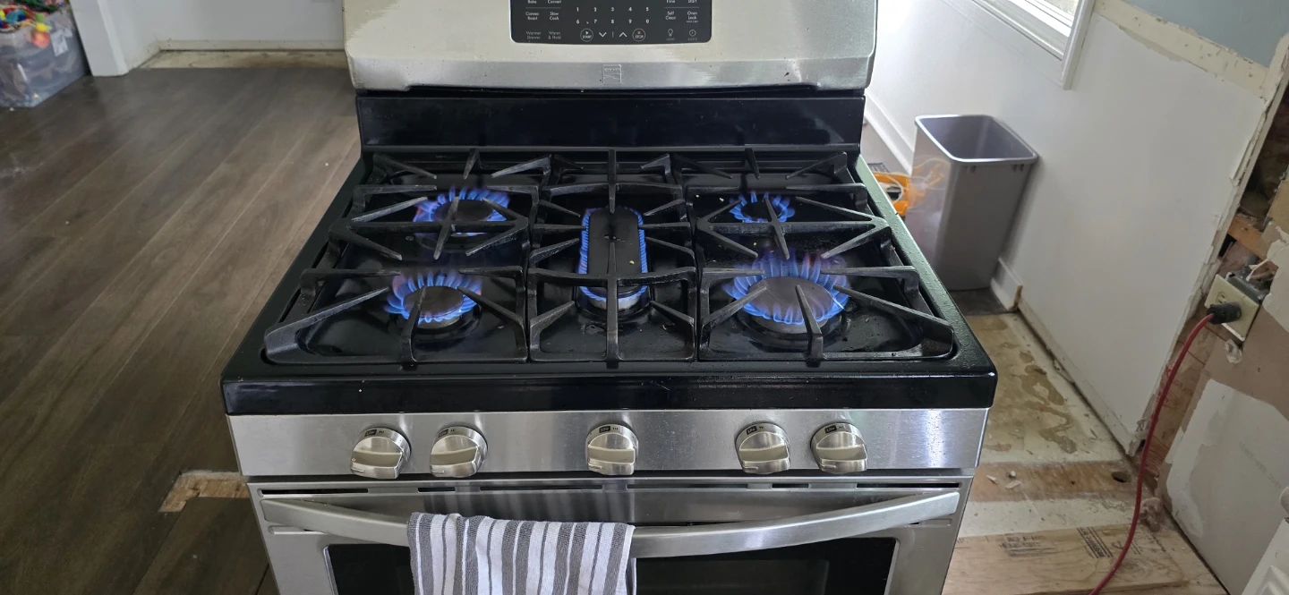 Kenmore 5 burner Stainless Steel Gas Range with Oven - photo 3