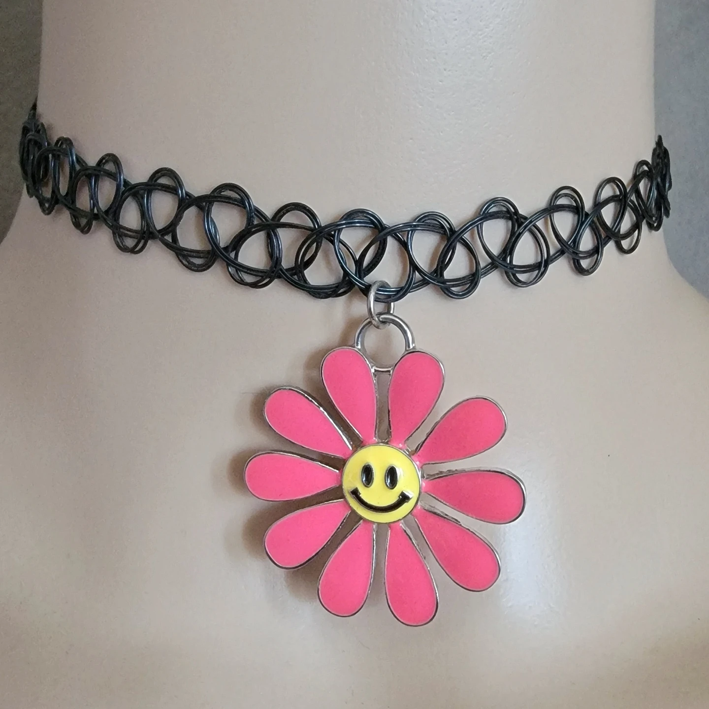 Flower Choker Necklace with Smiley Face Pendant