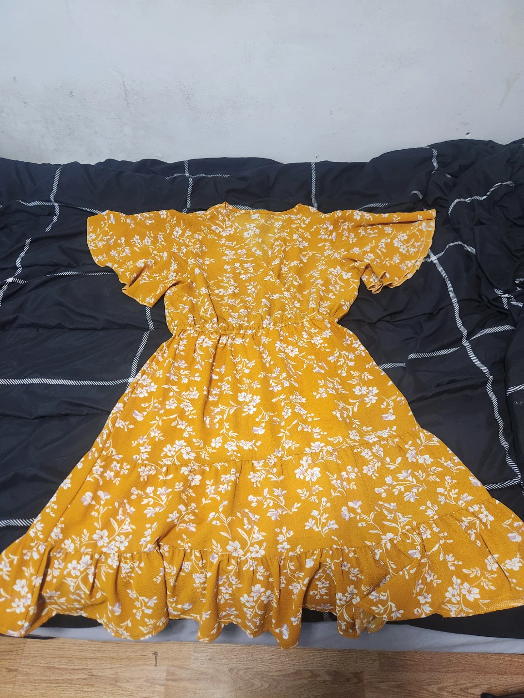 Yellow Floral Dress – Size Medium
