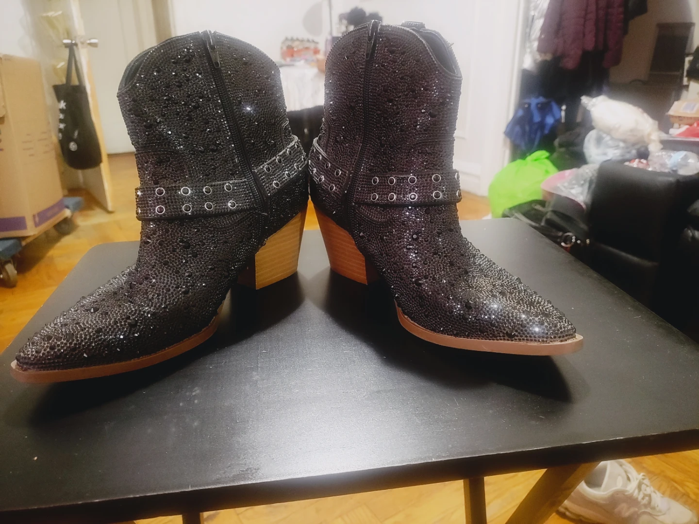 Women Black Rhinestone Embellished Cowboy Boots size 9 Preloved - photo 3