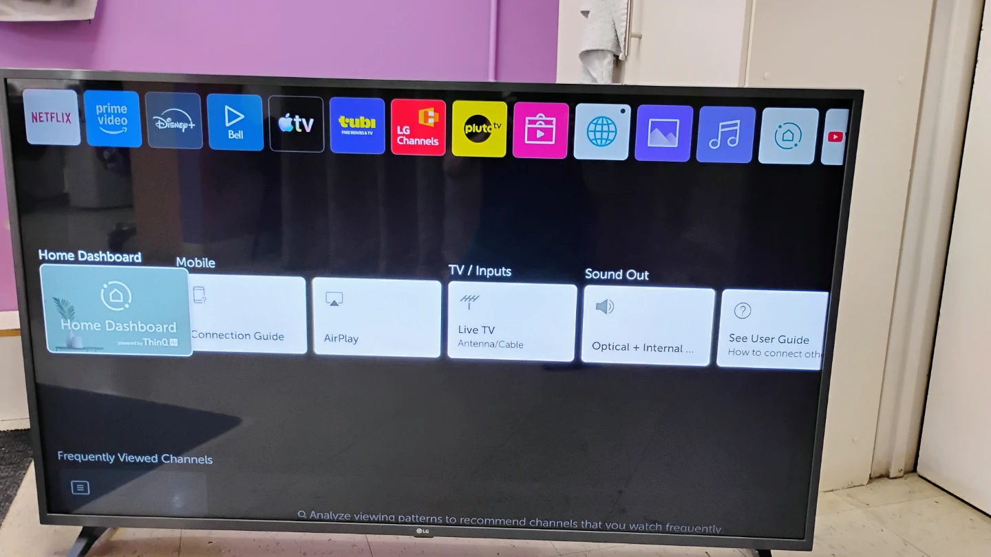 LG 55" 55UM7300 4K UHD Smart TV - photo 5